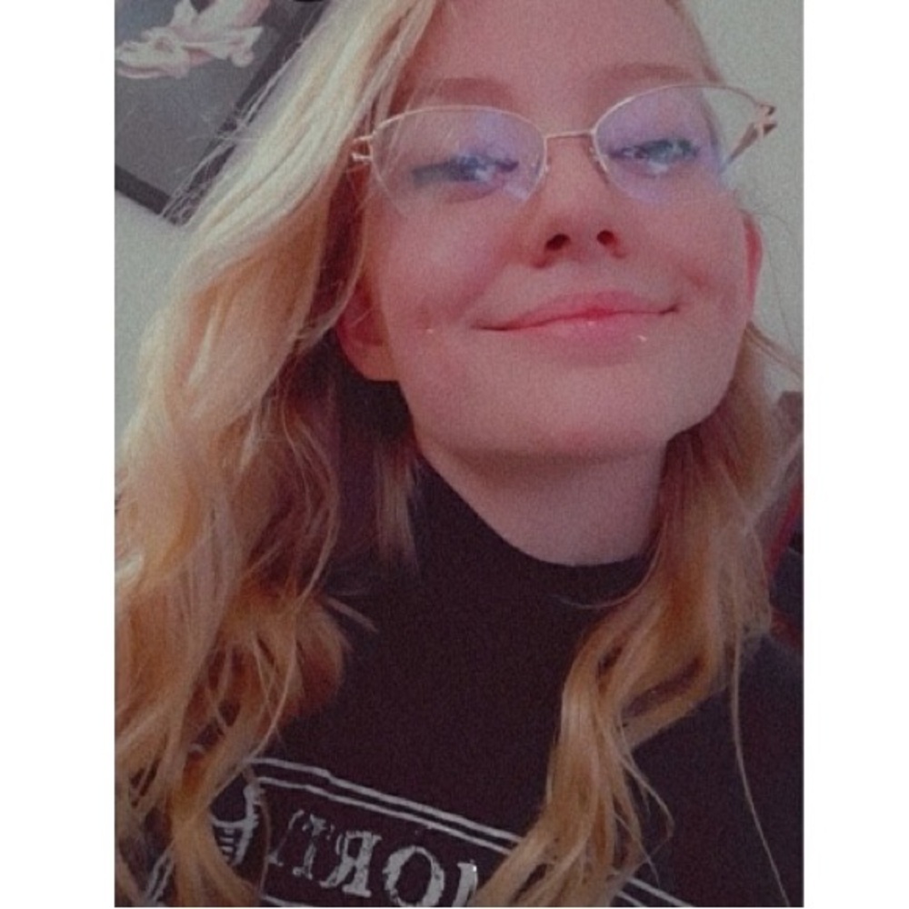 Meet your Posher, Courtney